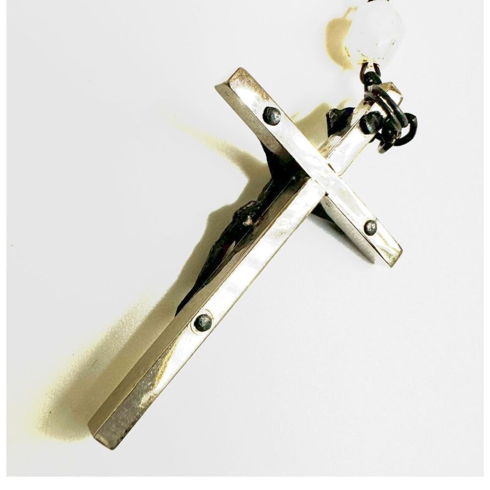 Silver tone mother of pearl vintage rosary - Picture 9 of 12